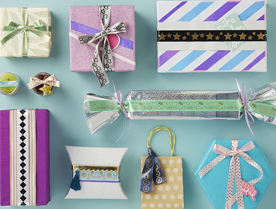 Various wrapped gifts featuring P-touch Embellish ribbons