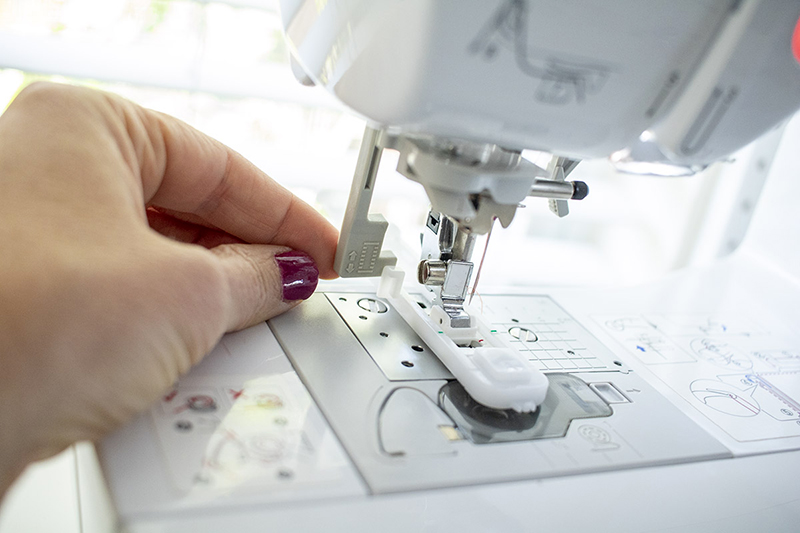 Install foot on machine