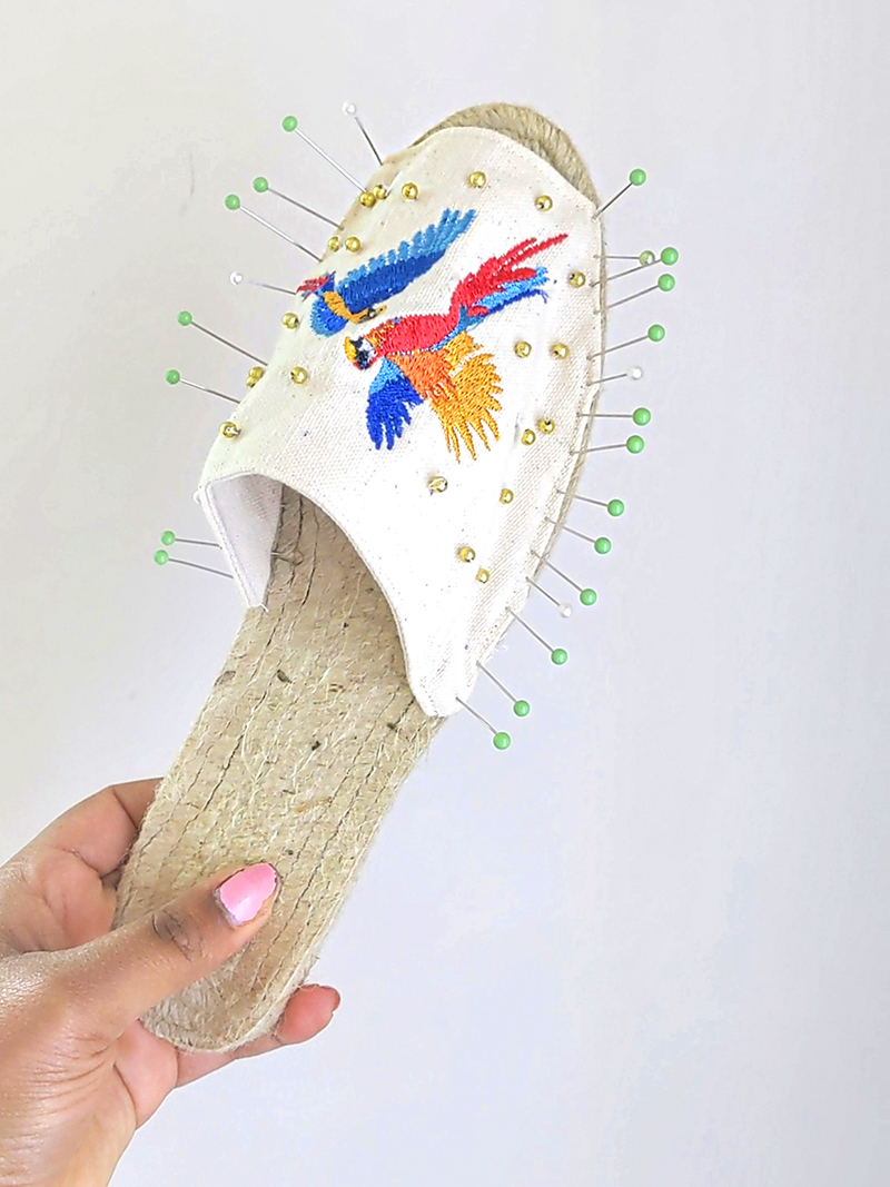 Pin shoe and stitch